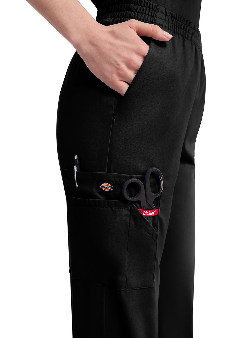 Black - Women's Natural Rise Tapered Leg Pull-On Scrub Pants – Regular (View 2)