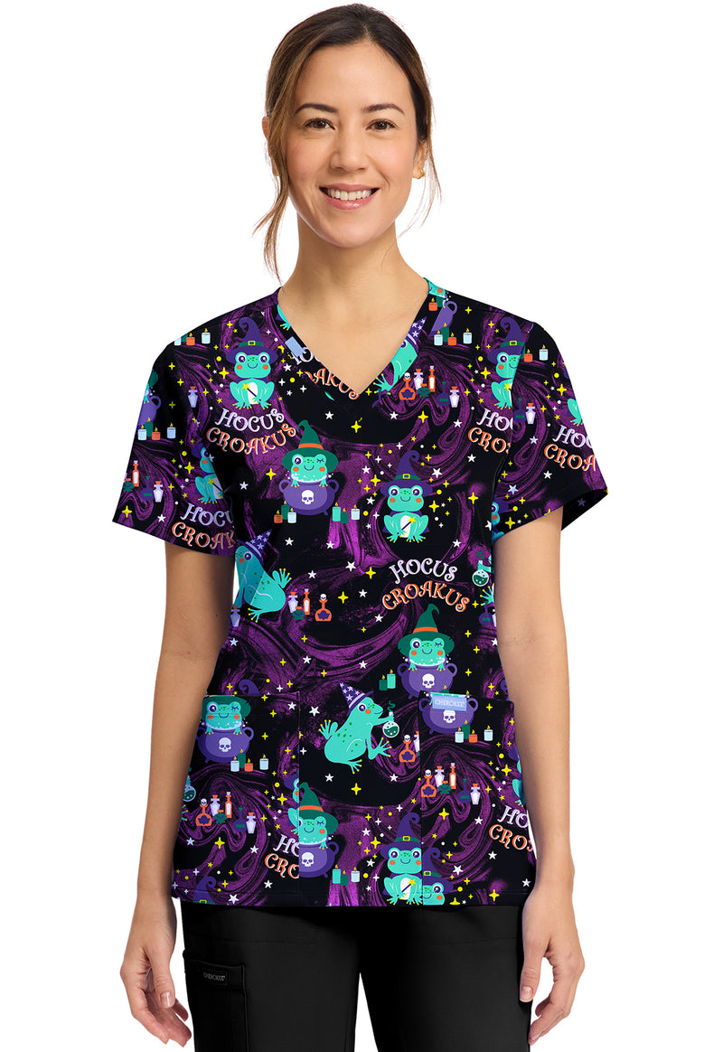 HOCUS CROAKUS - Women's Print V-Neck Top