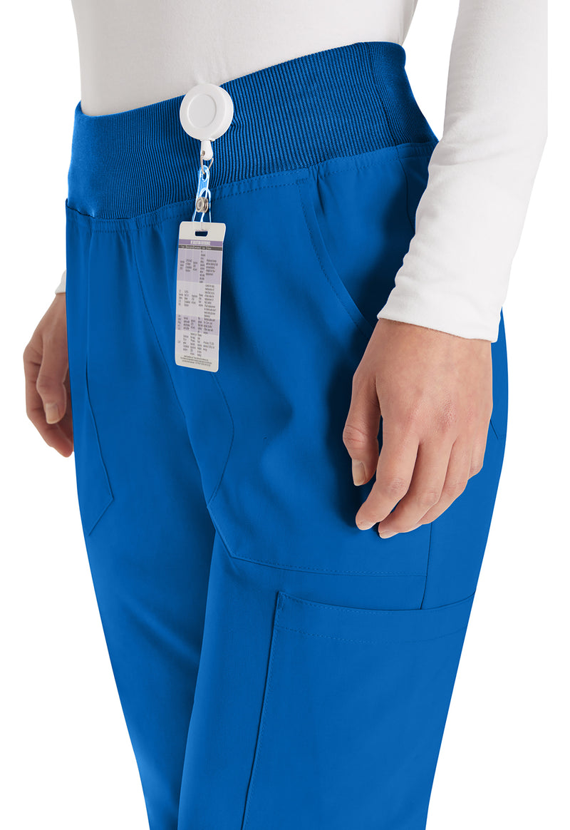Royal - Women's Natural Rise Tapered Leg Pull-On Scrub Pants – Petite (View 2)
