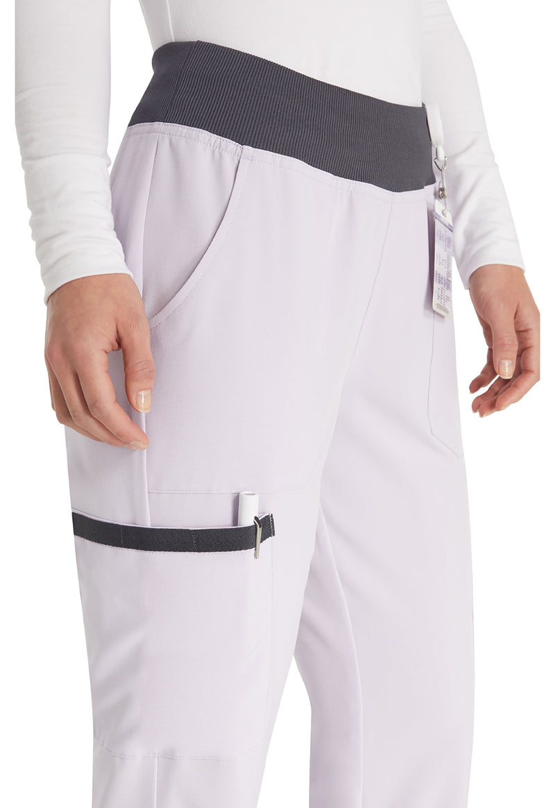 Chilled Lilac - Women's Natural Rise Tapered Leg Pull-On Scrub Pants – Regular (View 2)