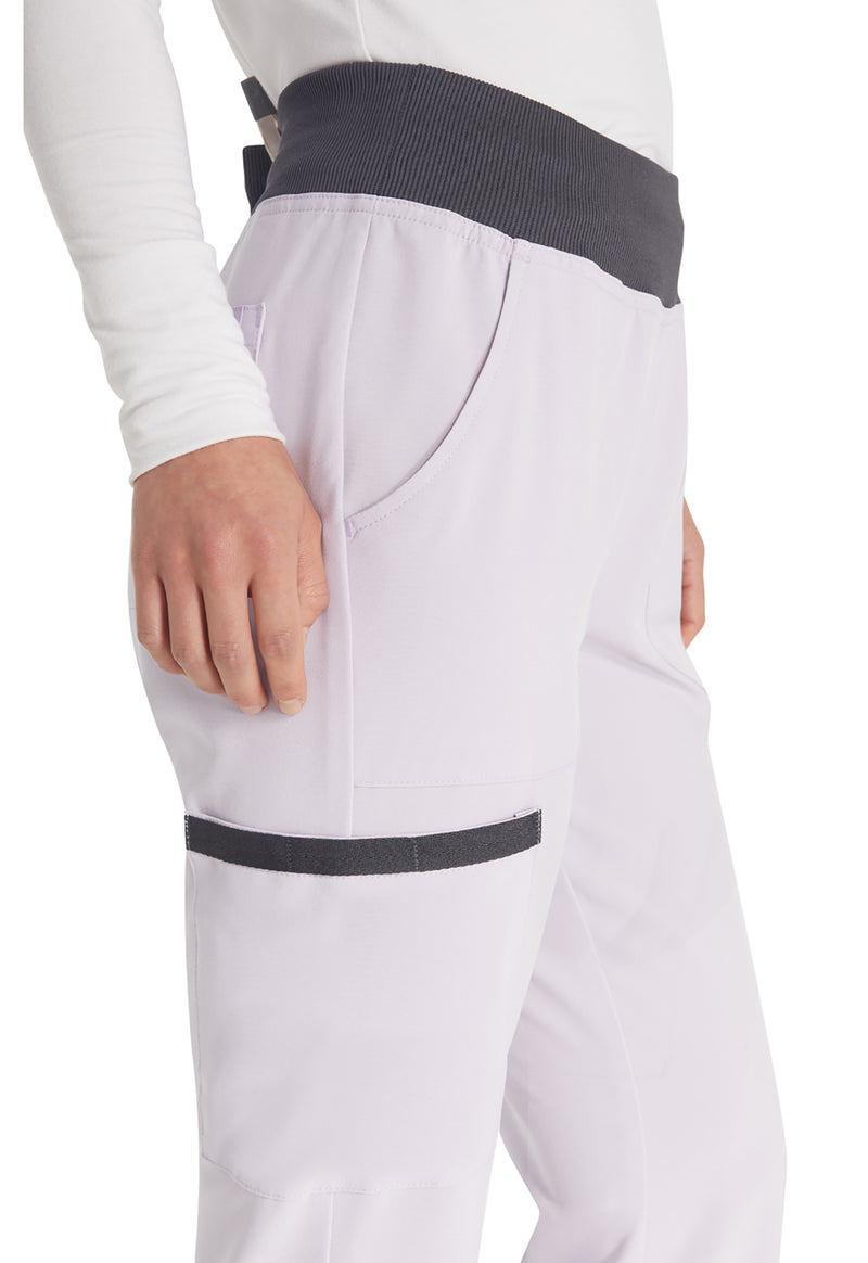 Chilled Lilac - Women's Natural Rise Tapered Leg Pull-On Scrub Pants – Regular (View 4)