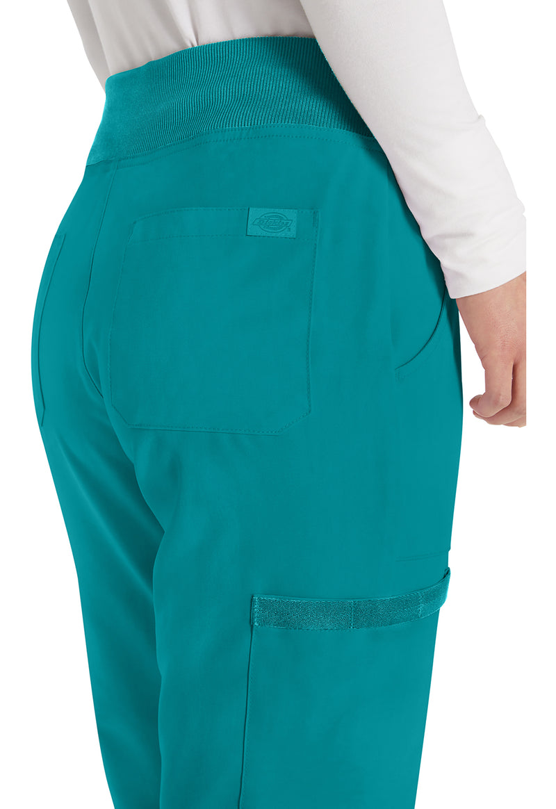 Teal Blue - Women's Natural Rise Tapered Leg Pull-On Scrub Pants – Regular (View 4)