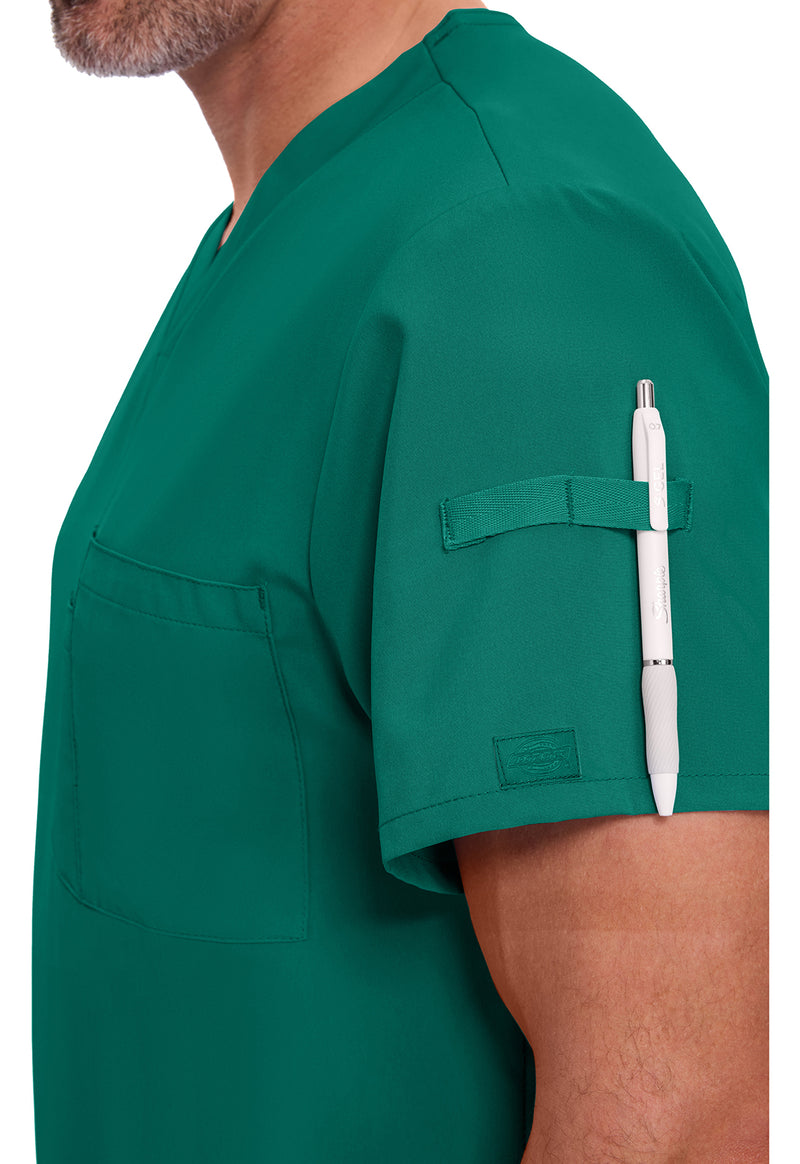 Hunter Green - Men's Tuckable V-Neck Scrub Top (View 3)