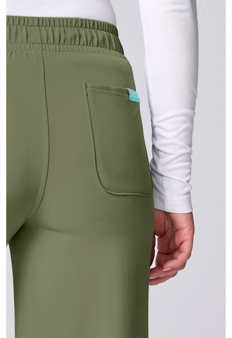 Olive - Women's Wide Leg Pintuck Scrub Pants (View 4)