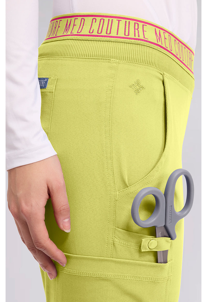 WASABI - Women's Yoga 2 Cargo Pocket Scrub Pants – Regular (View 2)