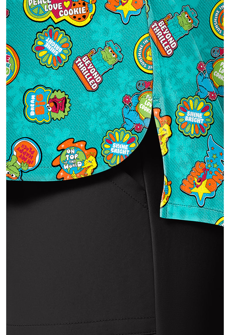 Sunshine Vibes - Print V-Neck Top (View 4)