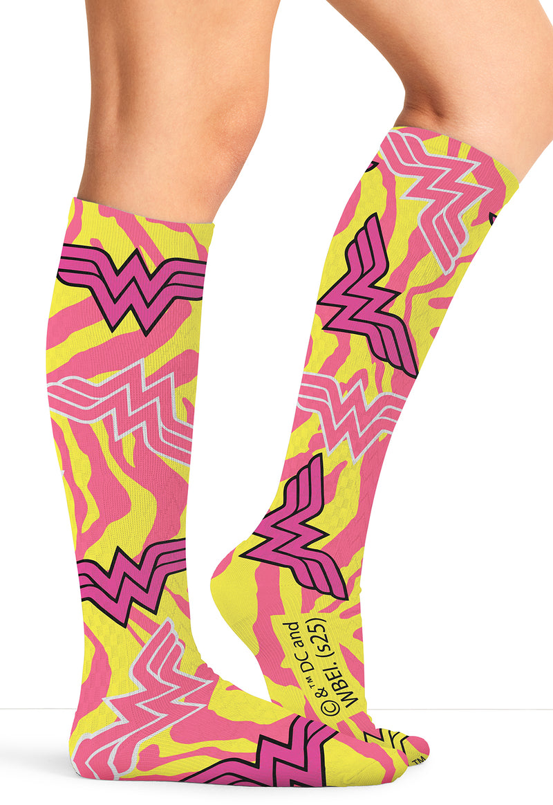 Wonderfully Wild - Women's 10-15mmHg Compression Socks