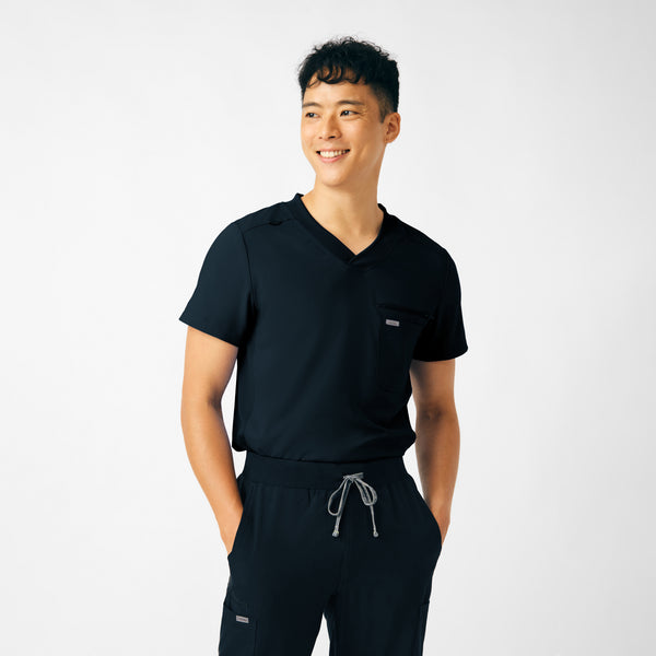 Men's 2 Pocket Forward Scrub Top