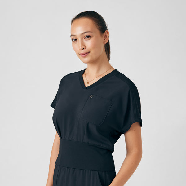 Women's 2 Pocket Forward Scrub Top