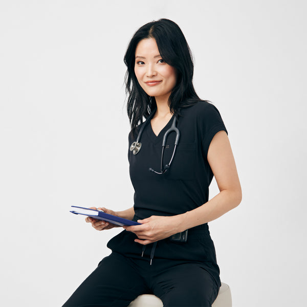 Women's 1 Pocket CRFT Scrub Top