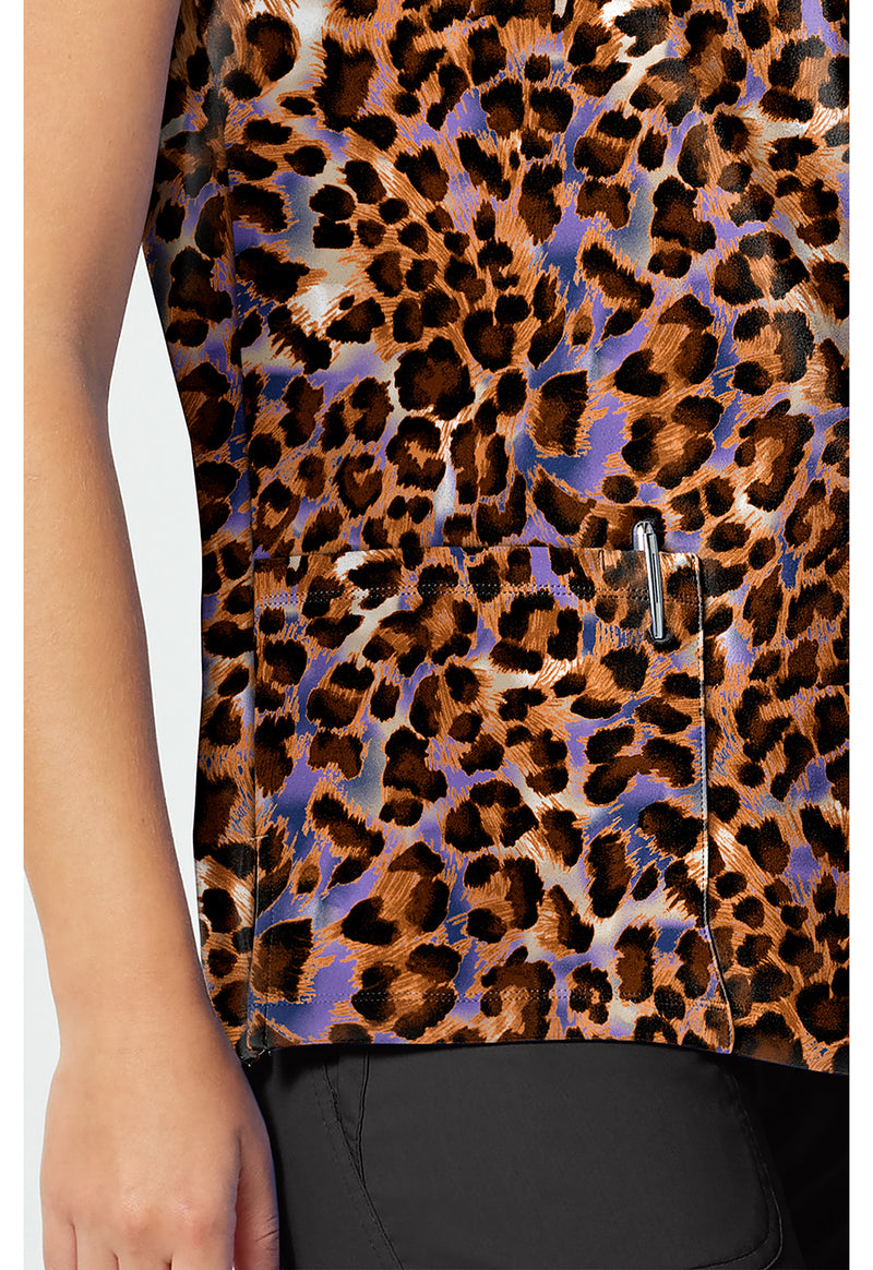 LEOPARD QUEEN - 2 Pocket Print Top (View 3)