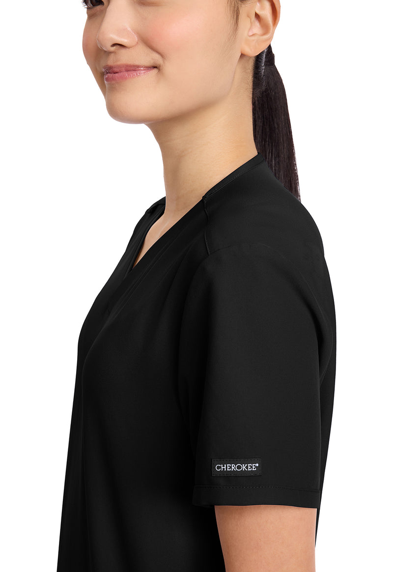 Black - V-Neck No Pocket Top (View 3)