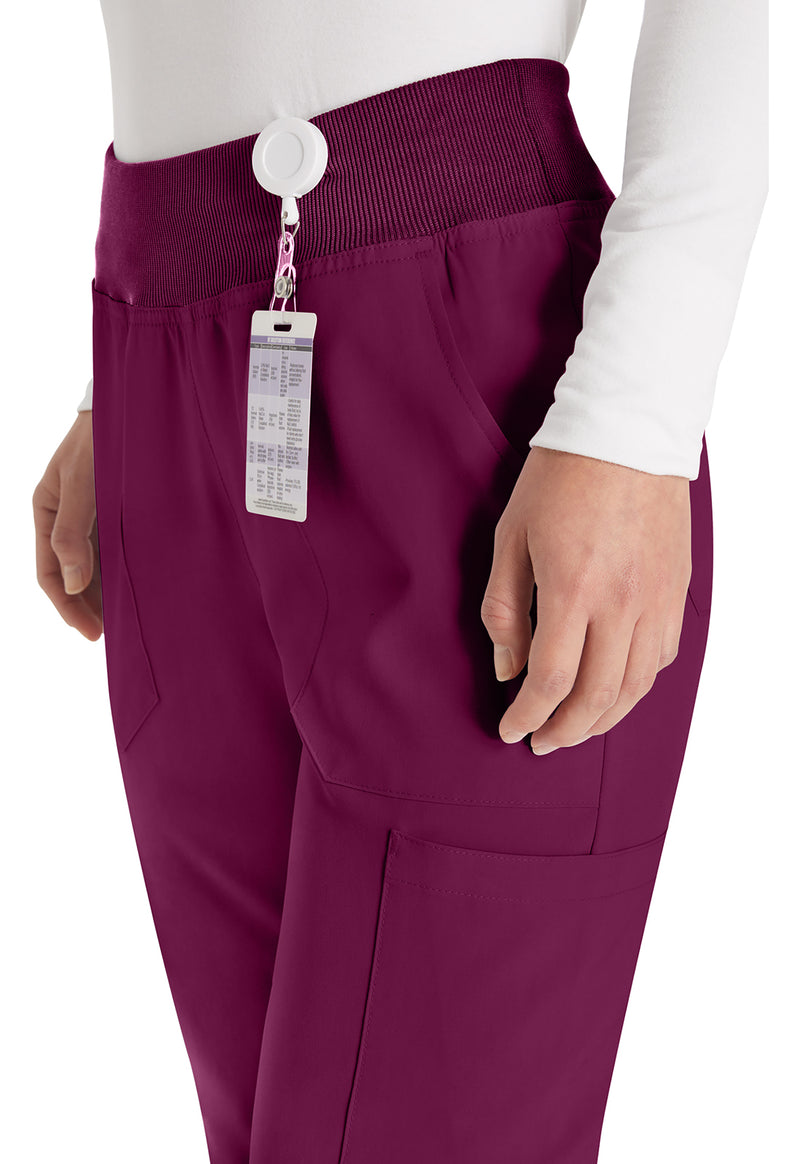 Wine - Women's Natural Rise Tapered Leg Pull-On Scrub Pants – Petite (View 2)