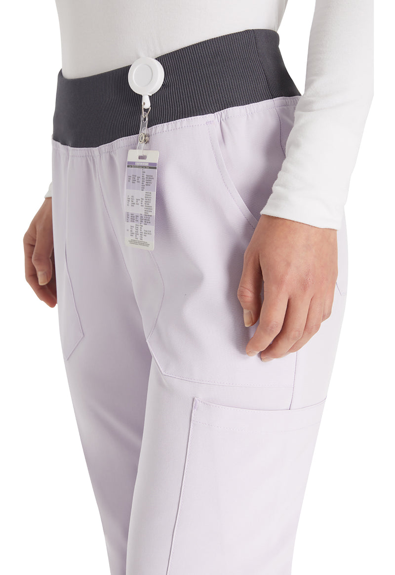 Chilled Lilac - Women's Natural Rise Tapered Leg Pull-On Scrub Pants – Regular (View 3)