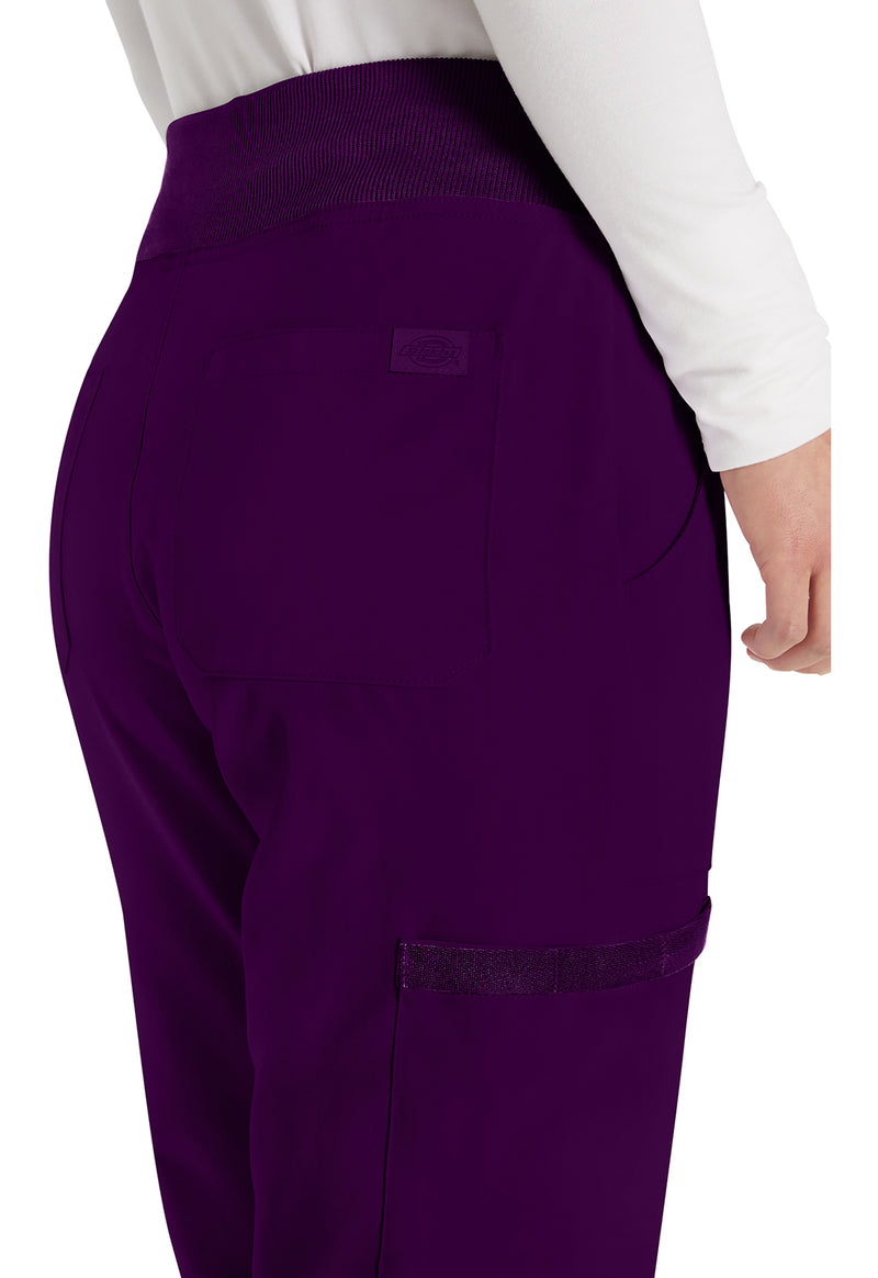 Eggplant - Women's Natural Rise Tapered Leg Pull-On Scrub Pants – Regular (View 4)