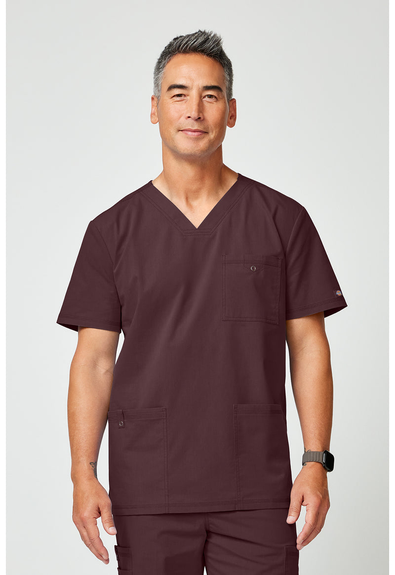 Terrain - Men's V-Neck Top