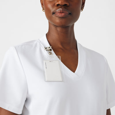 Women's 3 Pocket Scrub Top